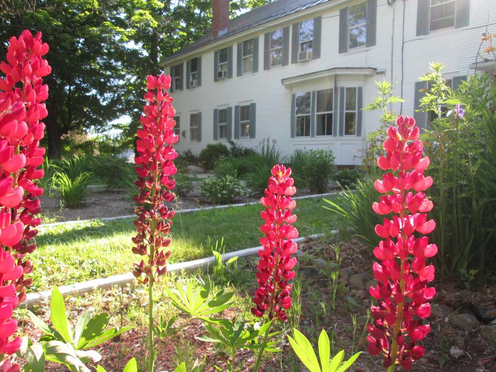 The Bridges At Whitcomb House Bed & Breakfast 3*